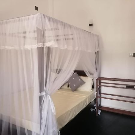 Oceanic Bliss Hotel Weligama Exterior photo