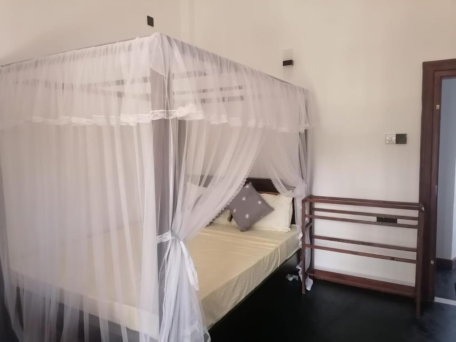 Oceanic Bliss Hotel Weligama Exterior photo